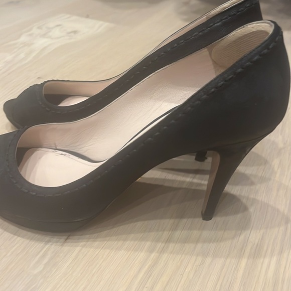 Prada Black Peep Toe leather Pumps with stitching - Picture 4 of 6
